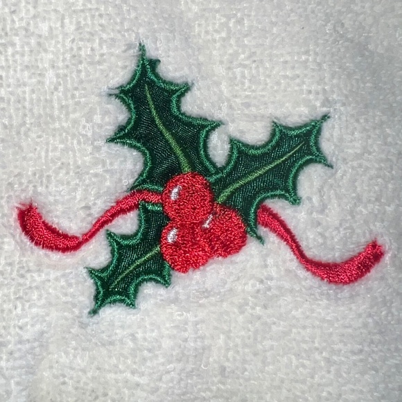 Set of 4 Small Christmas Hand Towels - Picture 7 of 9